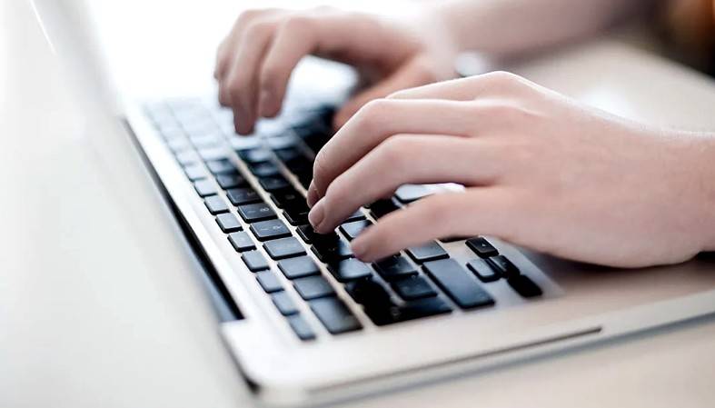 Много программ пробовал для набора текста. Но почти сразу стало ясно, какой софт для этого лучше всего подходит